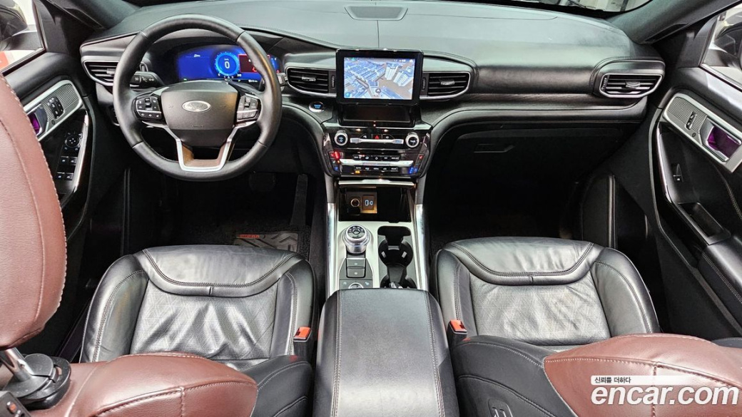Ford Explorer 3.0 Platinum 4WD, 2022