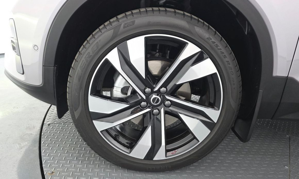 Volvo XC40 B4 Ultra Bright, 2026