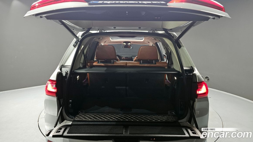 BMW X7 xDrive 40d Design Pure Excellence 6-Seater, 2022