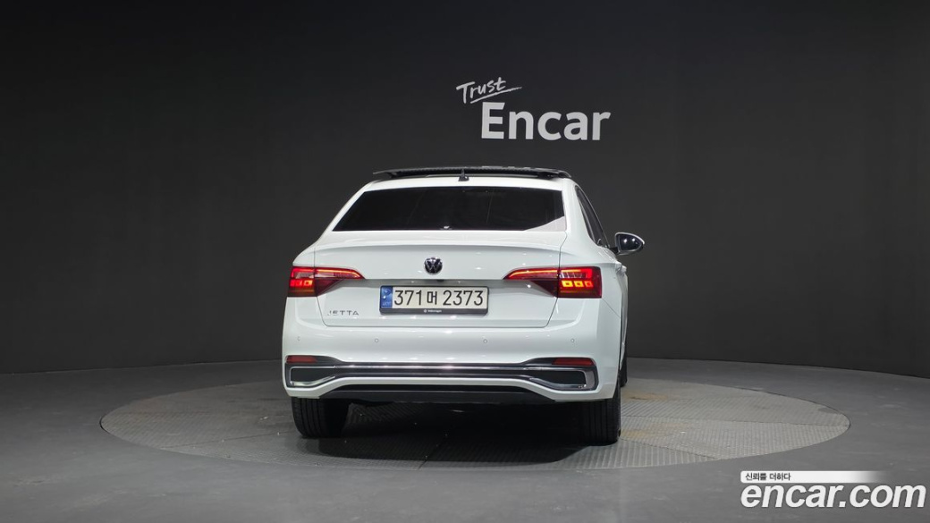 Volkswagen Jetta 1.5 TSI Prestige, 2023