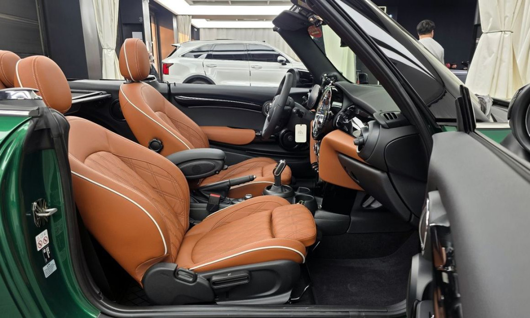 Mini Cooper Convertible Classic, 2024