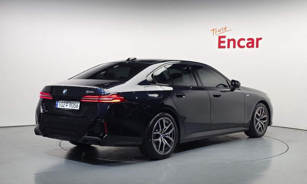 BMW 5-Series 520i M Sport, 2024