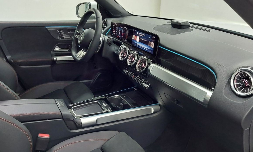 Mercedes-Benz GLB-Class AMG GLB35 4MATIC, 2025