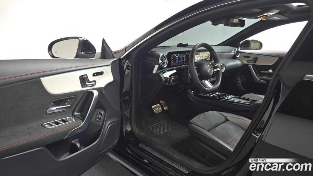 Mercedes-Benz CLA-Class CLA250 4MATIC, 2024