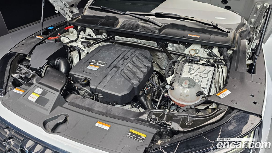 Audi Q5 45 TFSI Quattro Premium, 2022