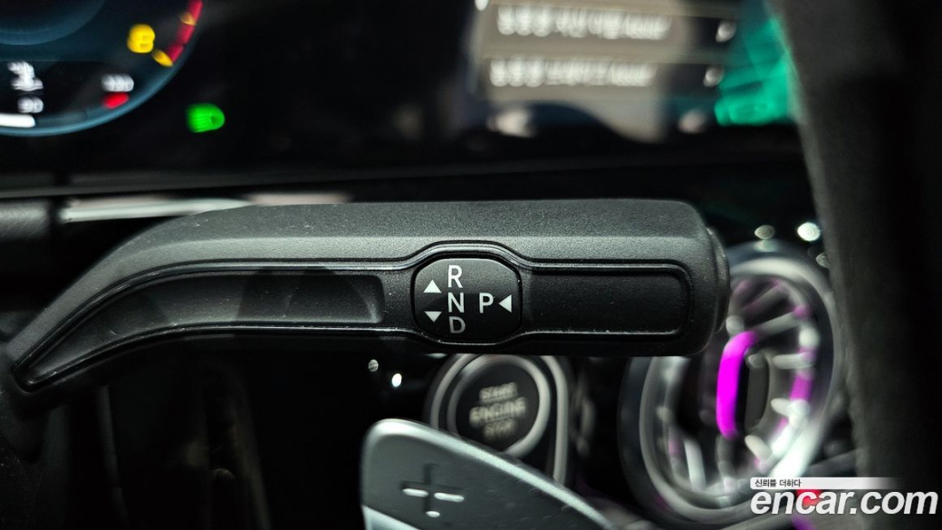 Mercedes-Benz GLA-Class GLA250 4MATIC, 2023