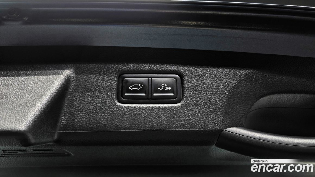Kia Carnival 9-Seater Signature, 2023