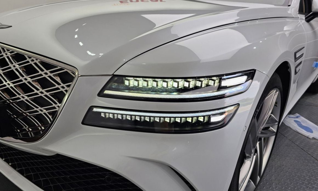 Genesis G80 Gasoline 2.5 Turbo AWD, 2025