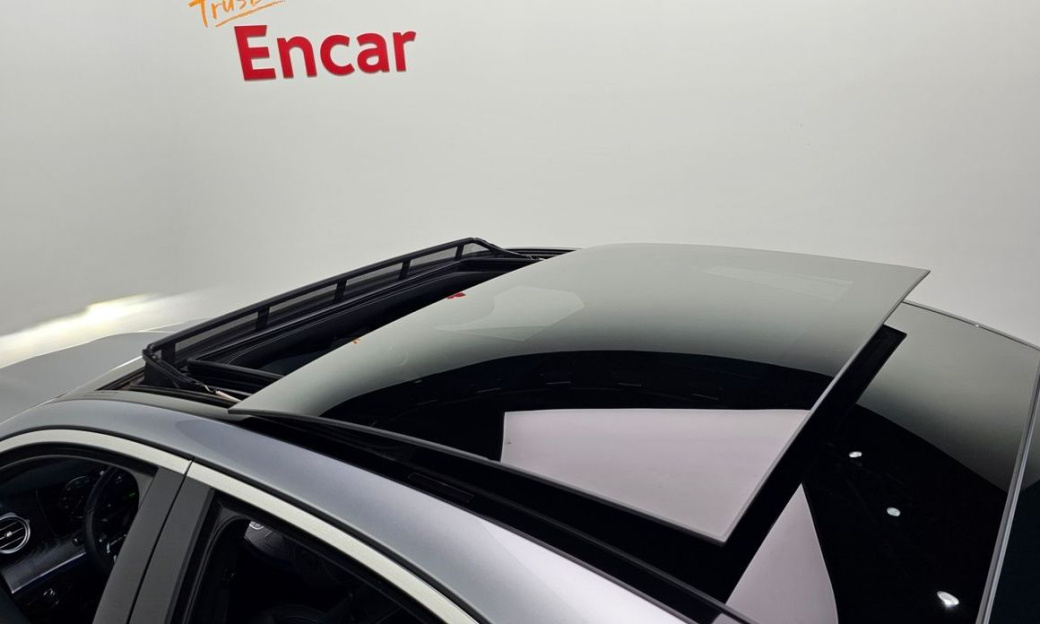 Mercedes-Benz E-Class E350 4MATIC AMG Line, 2022