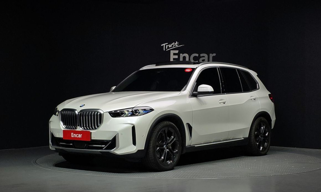 BMW X5 xDrive 40i xLine, 2024