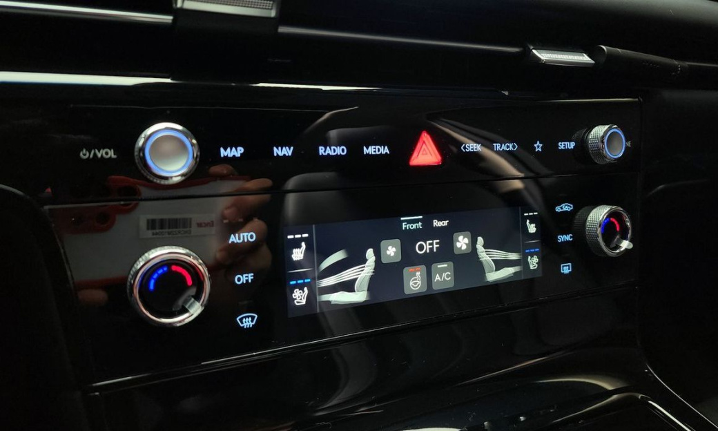 Genesis G80 Gasoline 2.5 Turbo 2WD, 2025