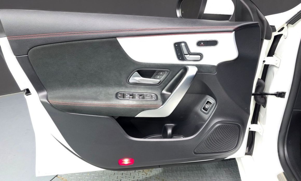 Mercedes-Benz CLA-Class CLA250 4MATIC, 2023