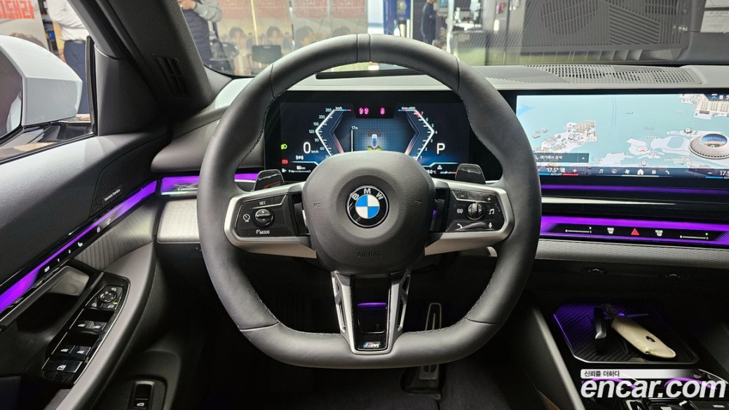 BMW 5-Series 520i M Sport, 2025