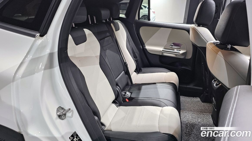Mercedes-Benz GLA-Class GLA250 4MATIC, 2023