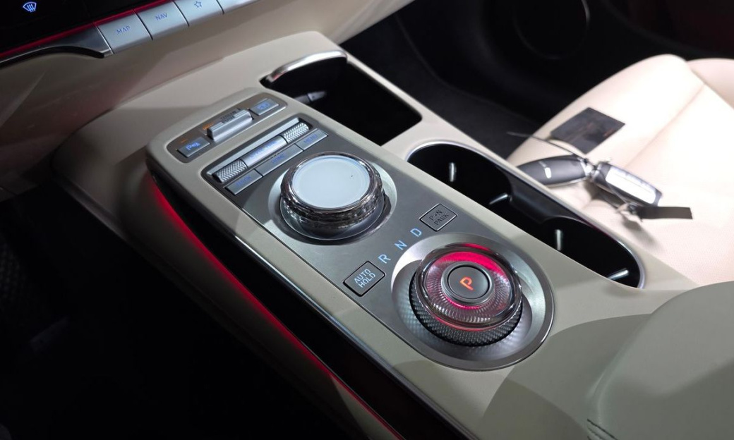 Genesis GV70 2.5T Gasoline AWD, 2024