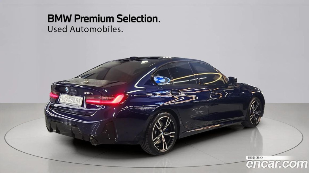 BMW 3-Series 320i M Sport, 2025