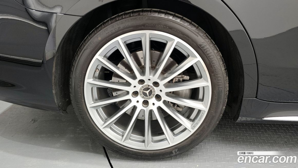 Mercedes-Benz S-Class S400 d 4MATIC, 2023