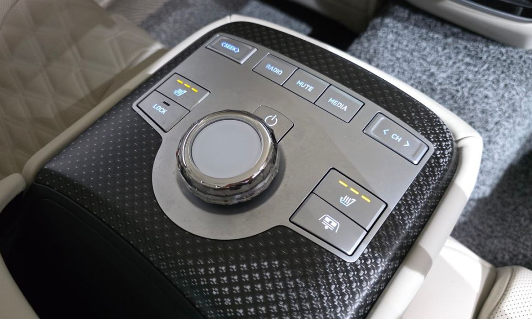 Genesis G80 Gasoline 2.5 Turbo AWD, 2025