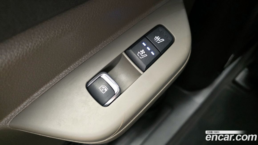 Kia Carnival 9-Seater Noblesse, 2025