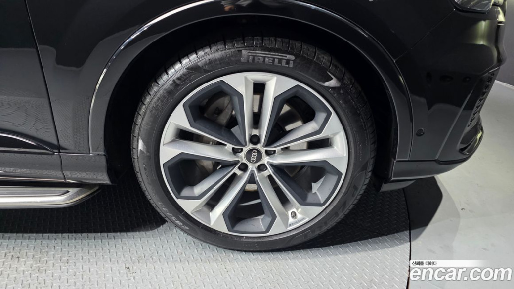 Audi Q7 55 TFSI Quattro Premium, 2022