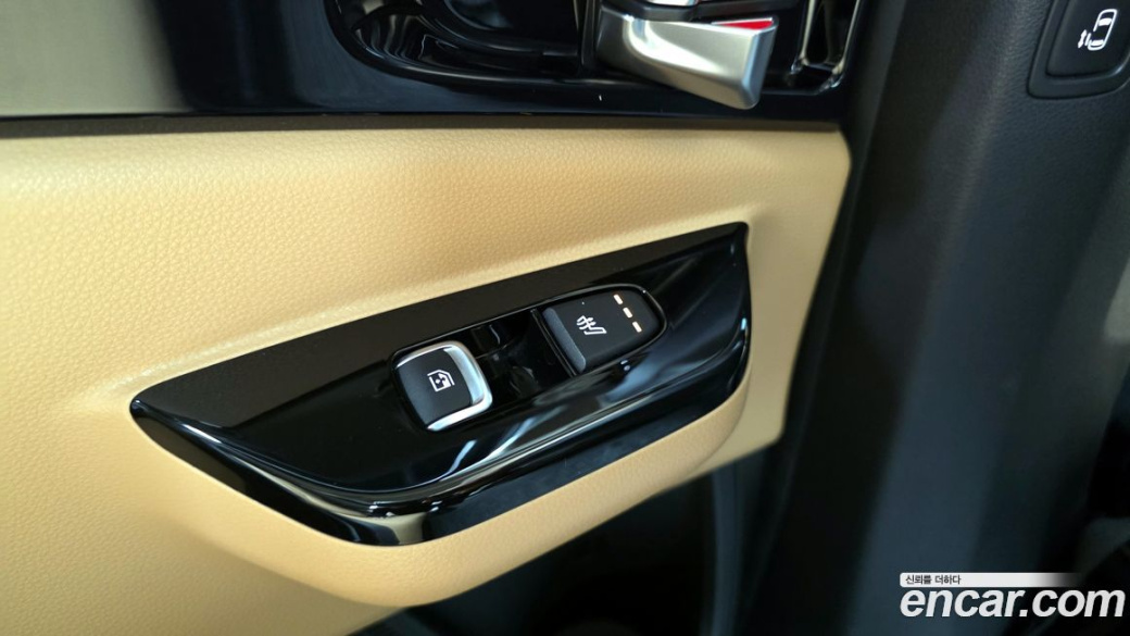 Kia Carnival 9-Seater Signature, 2023