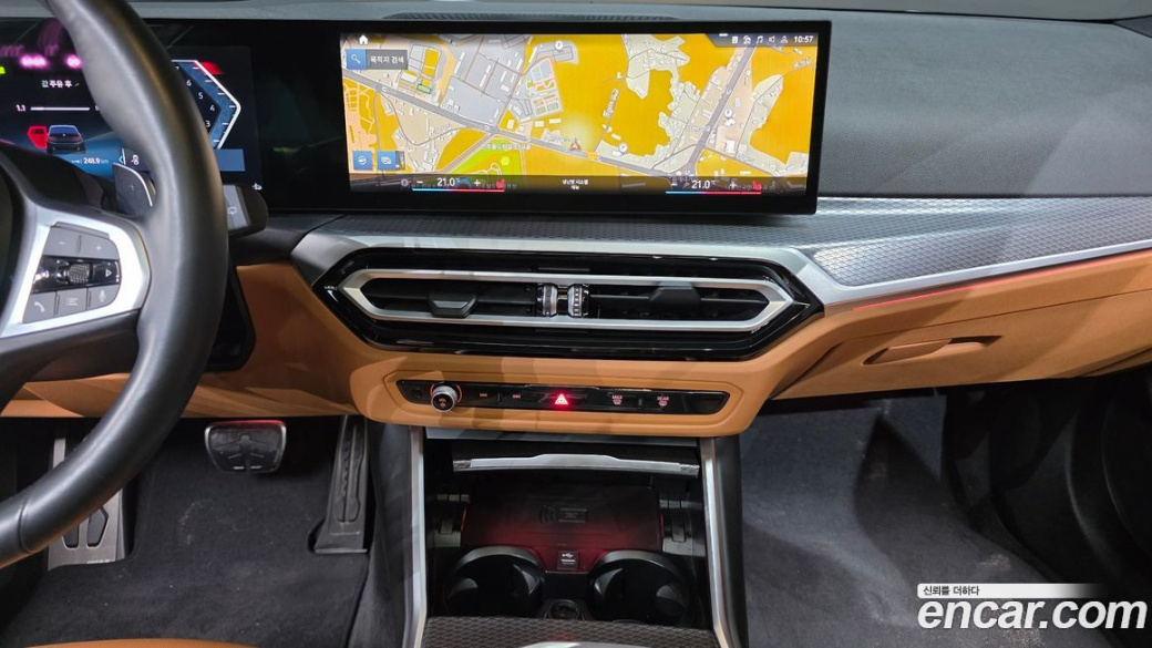 BMW 3-Series 320i Touring M Sports, 2023