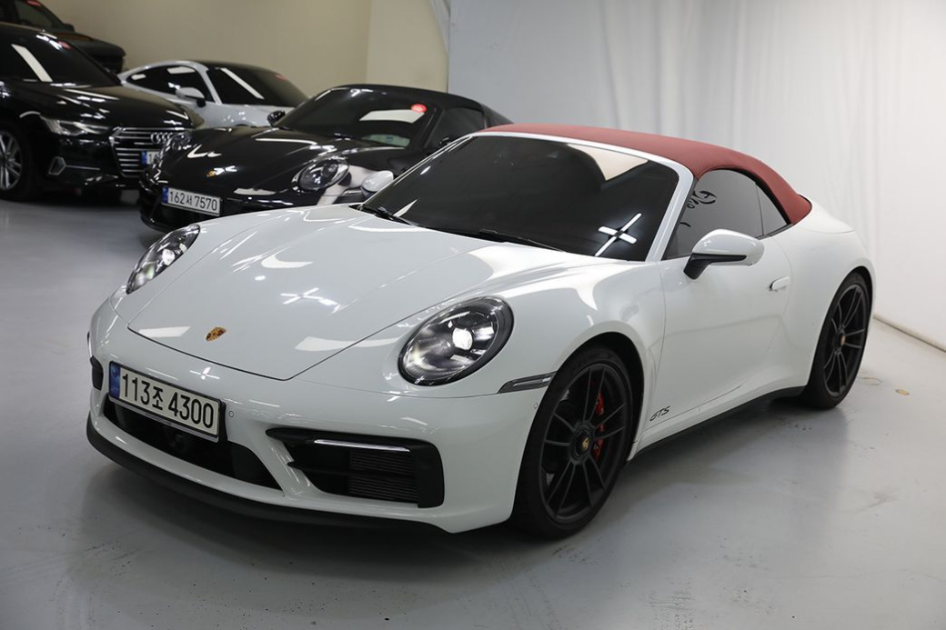 Porsche 911 Carrera 4 GTS Cabriolet, 2023