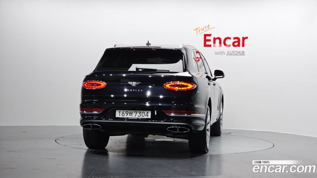 Bentley Bentayga 4.0 V8 Azure, 2023