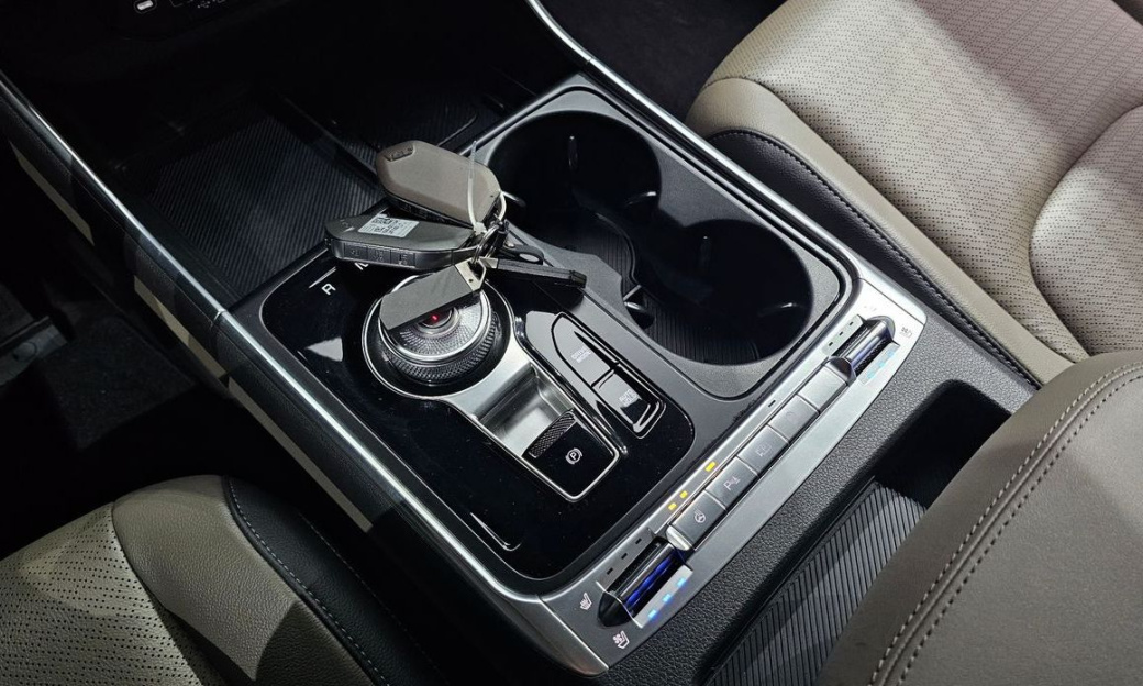 Kia Carnival 7-Seater Noblesse, 2025