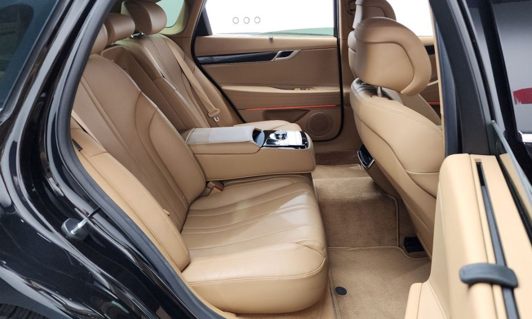 Genesis G80 Gasoline 2.5 Turbo AWD, 2025