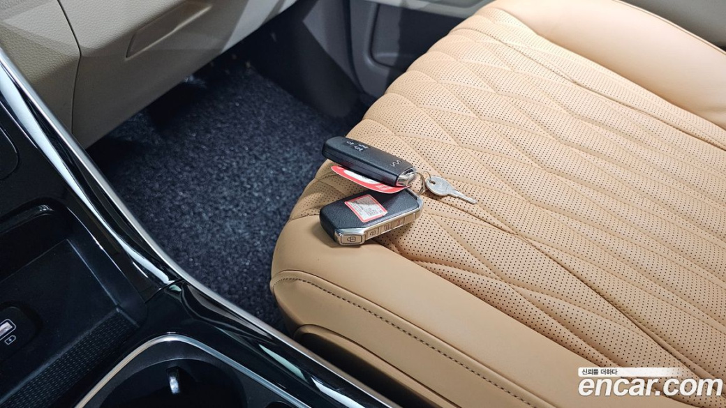 Kia Carnival 9-Seater Noblesse, 2023