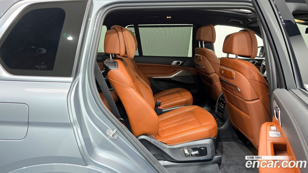 BMW X7 xDrive 40i Design Pure Excellence 6-Seater, 2023