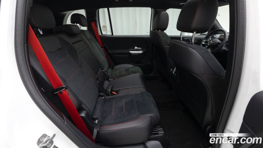 Mercedes-Benz GLB-Class AMG GLB35 4MATIC, 2025