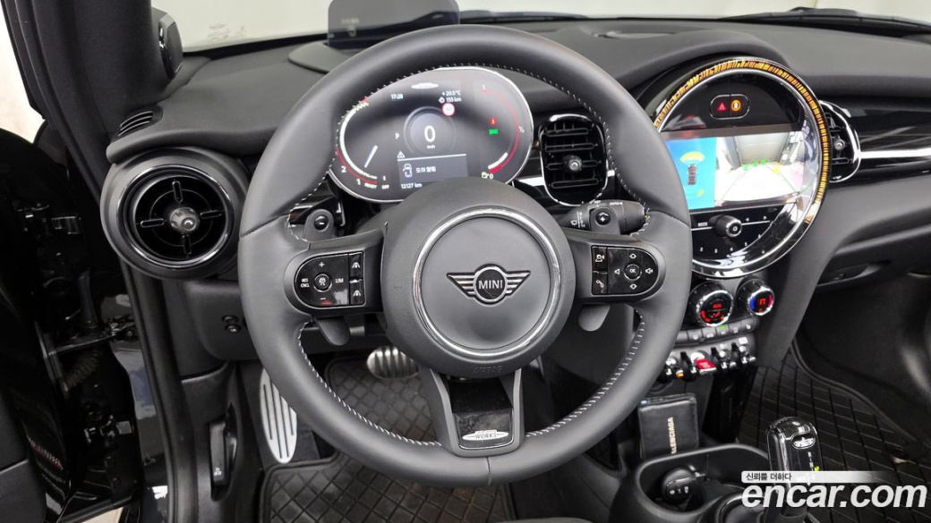 Mini Cooper Convertible JCW, 2023