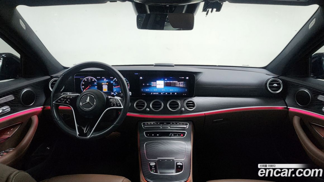 Mercedes-Benz E-Class E250 AMG Line, 2023