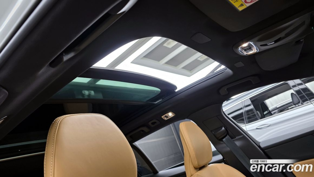 Volvo V60 B5 Pro AWD, 2022