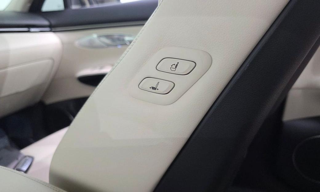Genesis GV70 2.5T Gasoline AWD, 2023