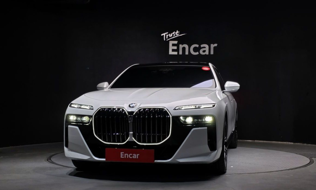 BMW 7-Series 740i xDrive M Sport, 2024