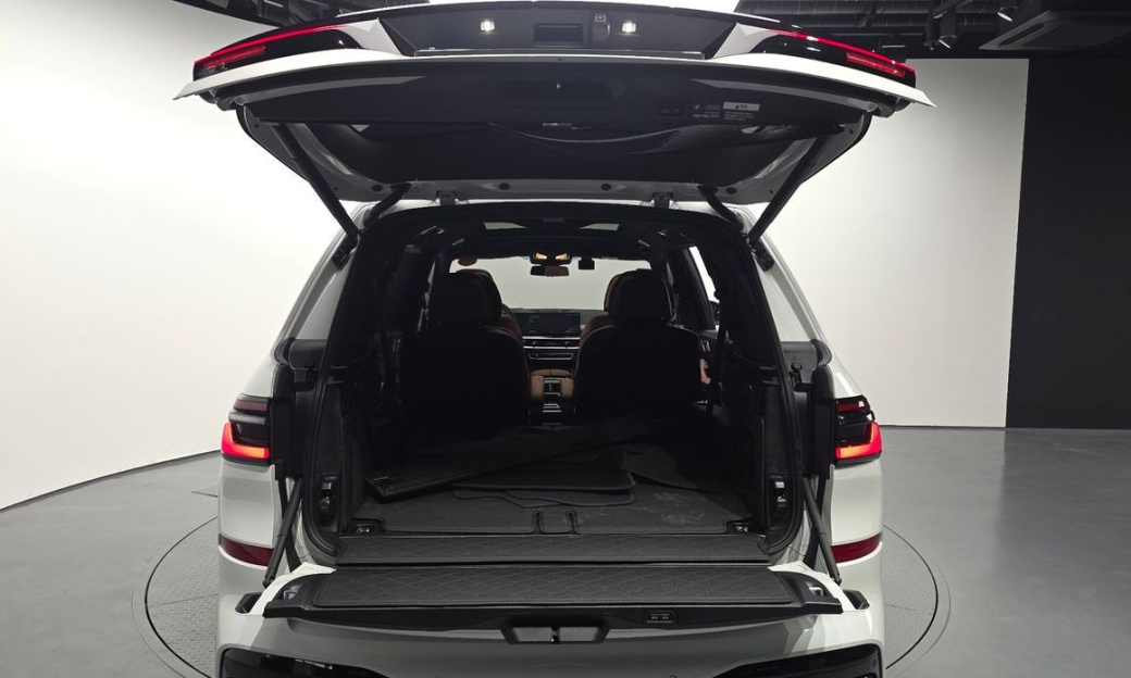 BMW X7 M60i xDrive M sport 6STR, 2025