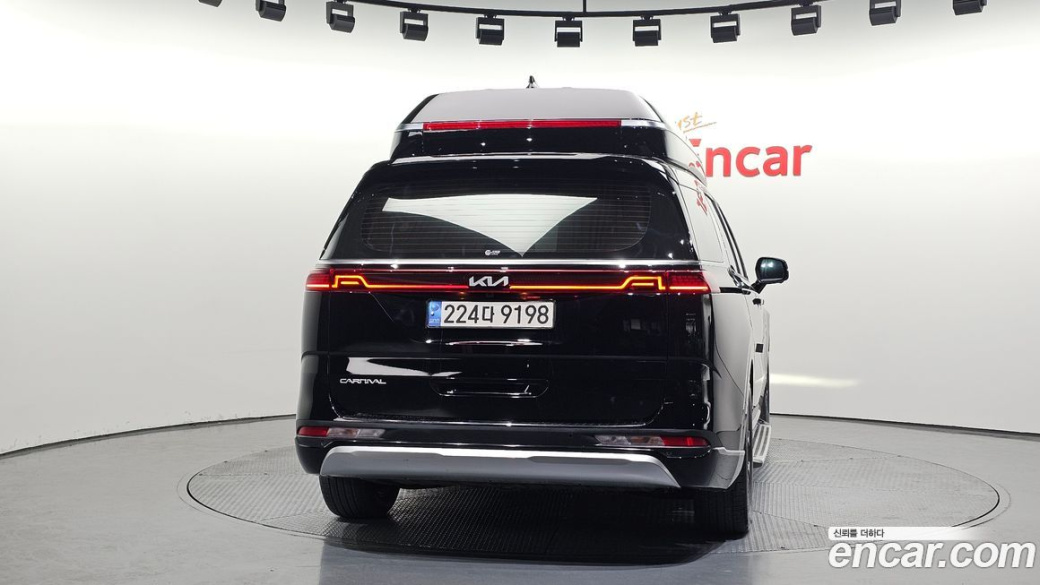 Kia Carnival 9-Seater Hi-Limousine, 2023