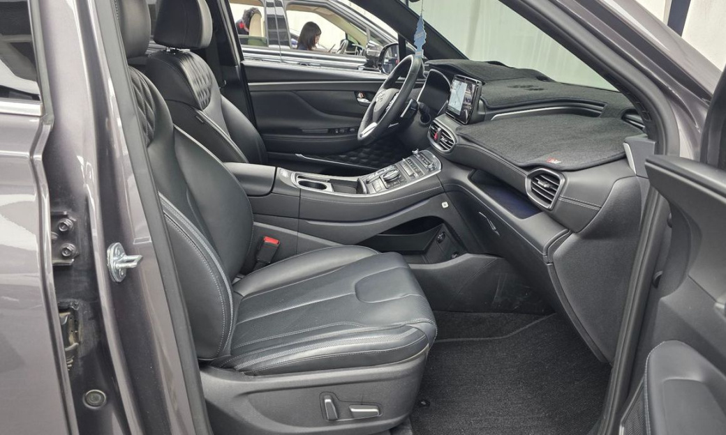 Hyundai Santafe Diesel 2.2 4WD, 2023
