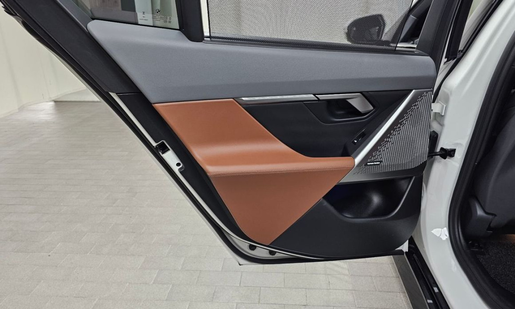 BMW 5-Series 530i xDrive M Sport, 2025