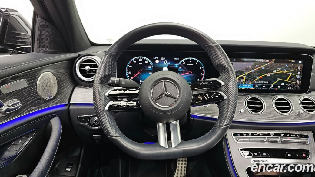 Mercedes-Benz E-Class E350 4MATIC AMG Line, 2021