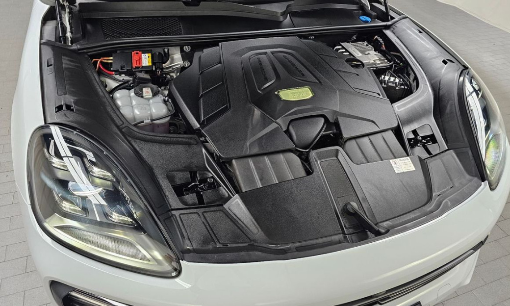 Porsche Cayenne 3.0 COUPE PLATINUM EDITION, 2022