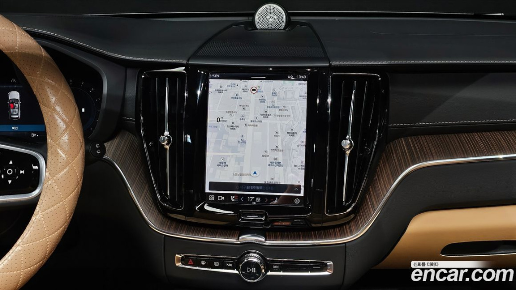 Volvo XC60 B5 Inscription, 2022