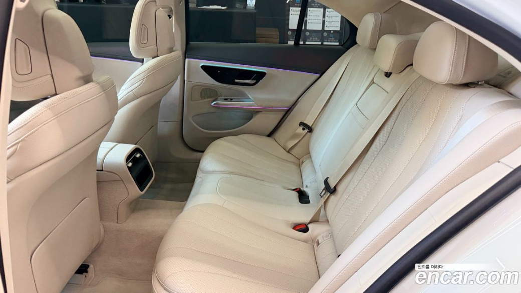 Mercedes-Benz E-Class E220d 4MATIC Exclusive, 2024