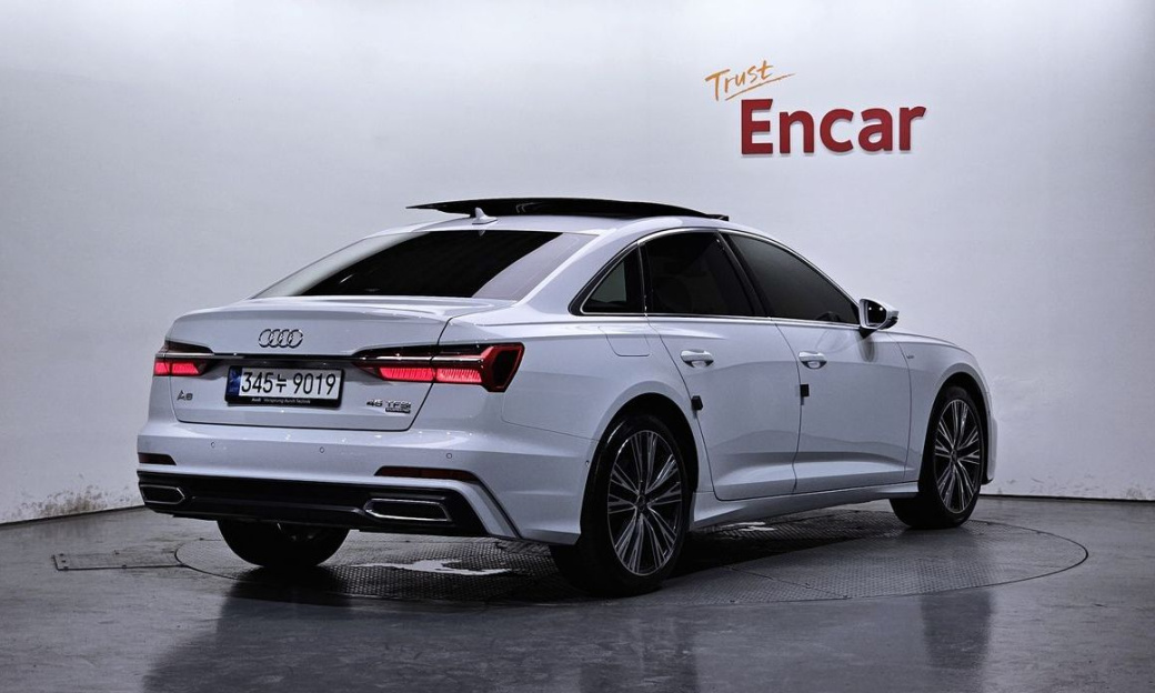 Audi A6 45 TFSI Quattro Premium, 2023