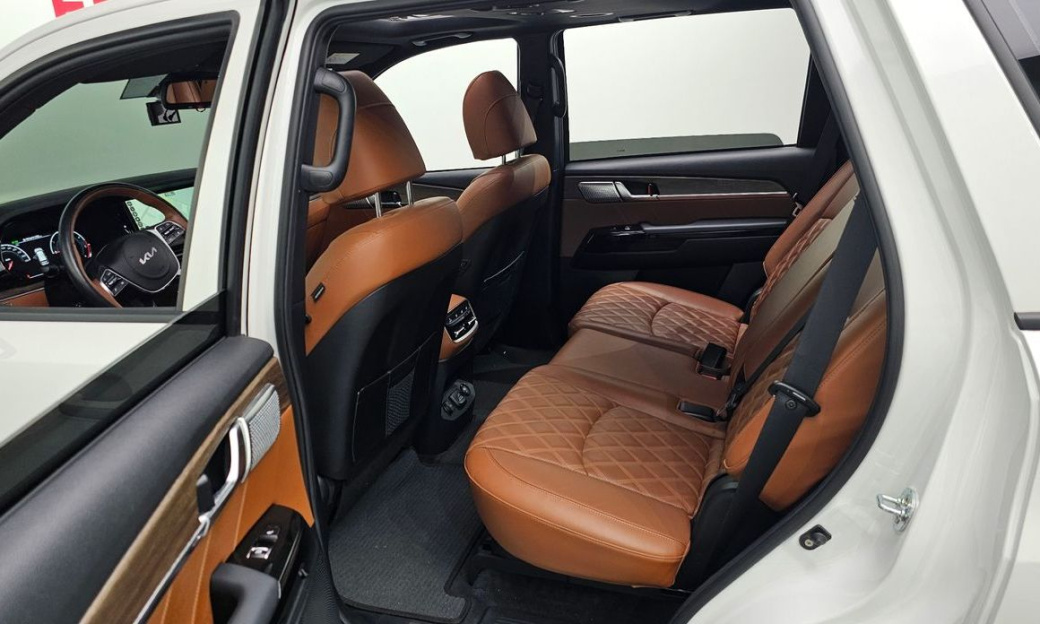 Kia Mohave Diesel 3.0 4WD 7-Seater, 2022