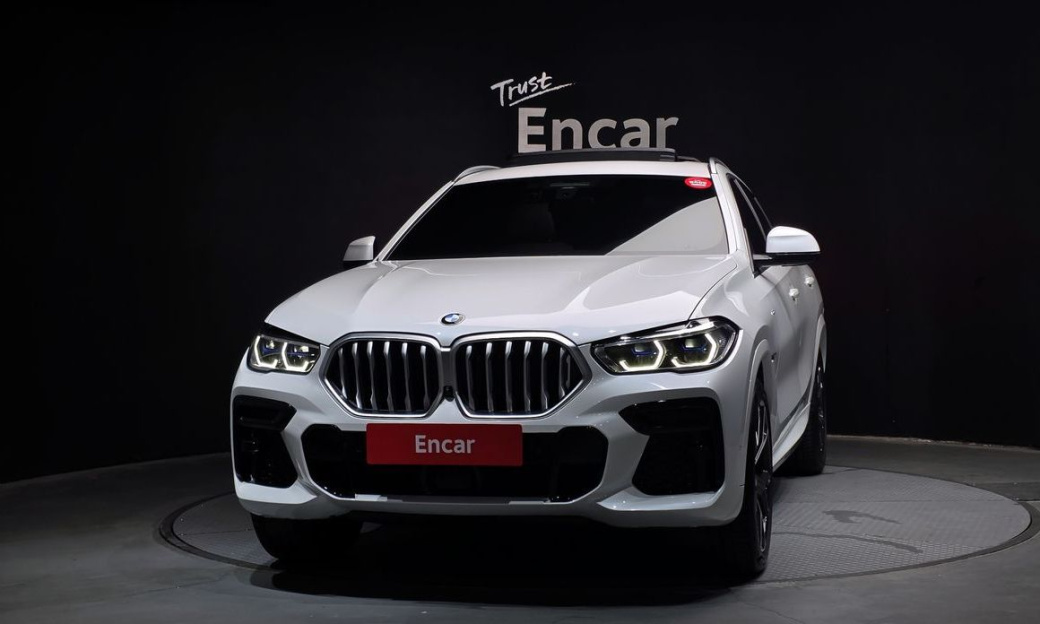 BMW X6 xDrive40i M Sport, 2022