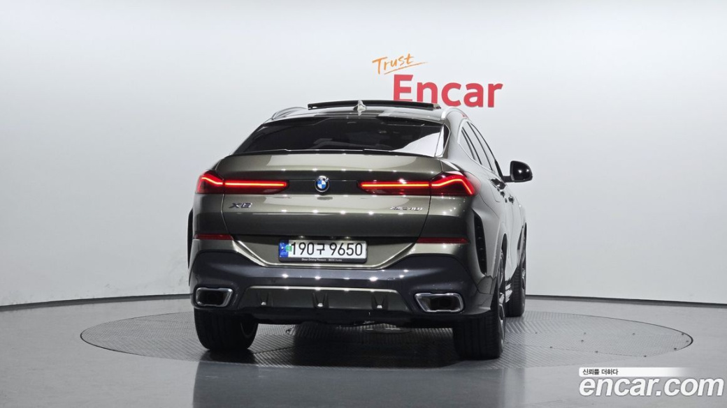 BMW X6 xDrive40i M Sport, 2023